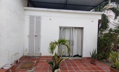 casa en venta en barrio blanco. Cod V11145