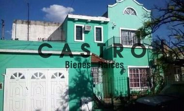 VENTA - CASA 2 PLANTAS DIVISIBLE - SAN ANTONIO DE PADUA
