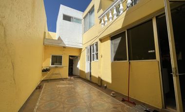 Casa en Venta en Arboledas junto al club de golf
