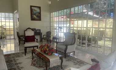 Casa en Venta en Arboledas junto al club de golf