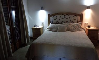 Casa Americana de Estilo en VENTA en Barrio Cerrado Parque Las Naciones.