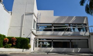 Edificio corporativo en rio mayo