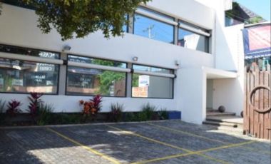 Edificio corporativo en rio mayo