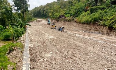 RUMAH TERLARIS DALAM PERUMAHAN DI PAJANGAN
