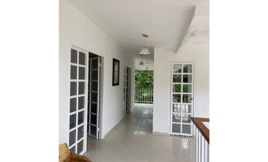 Vendo hermosa finca hotelera con registro en la vereda la florida