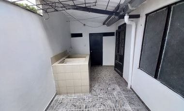 casa en arriendo en las americas. Cod A13367