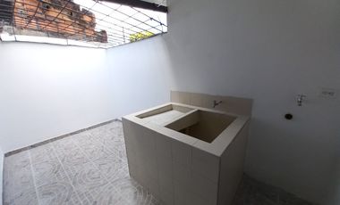 casa en arriendo en las americas. Cod A13367