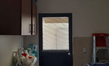 VENTA DE HERMOSA CASA BIFAMILIAR CON PISCINA Y VISTA AL LAGO EN SAMBORONDON