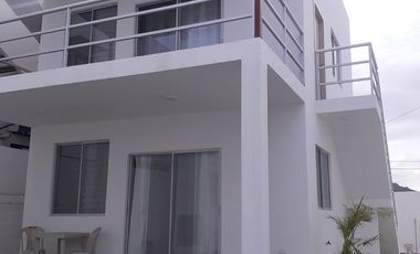 Se Alquila Casa Cerca del Mar en Ballenita