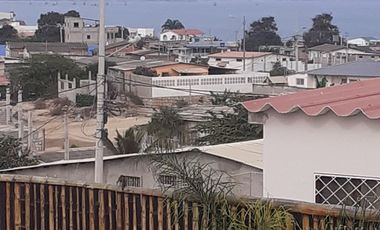 Se Alquila Casa Cerca del Mar en Ballenita