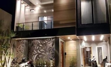 DIJUAL Rumah mewah di perumahan elite unimas garden regency waru