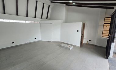 local en arriendo en el gran limonar. Cod A9190240