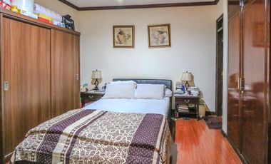 Rumah Klasik di Cinere Gandul akses ke Puri Cinere Pangkalan Jati