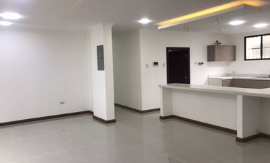 Departamento de alquiler en la Cdla Las Garzas, 3 dormitorios.