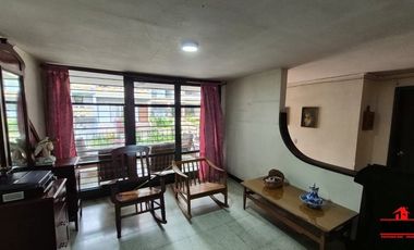 casa en venta en la castellana. Cod V6520