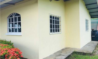 VENDO CASA DE SEGUNDA BIEN UBICADA EN DAVID