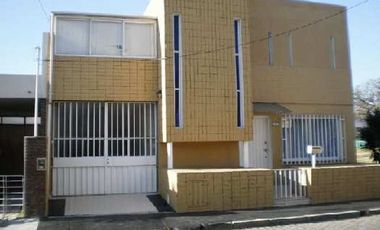 Casa  en Venta Haedo / Moron (A001 1920)