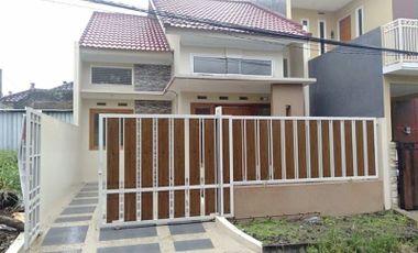 Rumah Baru Minimalis di Sulfat Selatan Kota Malang