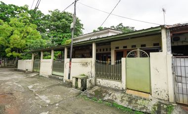 Rumah SHM Hadap Timur 6 Mnt ke Grand Galaxy Park Bebas Banjir J-41522