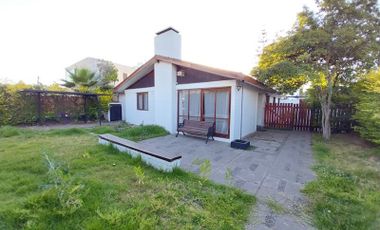 Casa en Venta en avenida tomas moro 1200