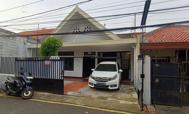 Rumah Disewakan di Bukit Duri Tebet Jaksel