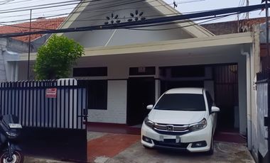 Rumah Disewakan di Bukit Duri Tebet Jaksel