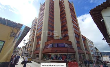 oficina en venta en centro historico / plaza de bolivar. Cod V5060