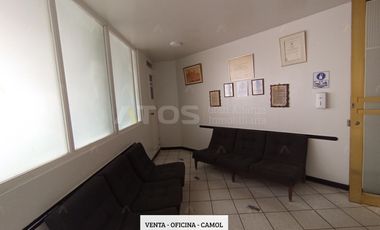 oficina en venta en centro historico / plaza de bolivar. Cod V5060