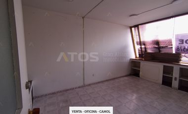 oficina en venta en centro historico / plaza de bolivar. Cod V5060