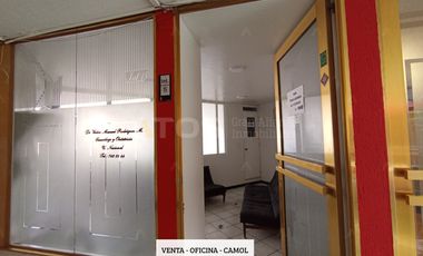 oficina en venta en centro historico / plaza de bolivar. Cod V5060