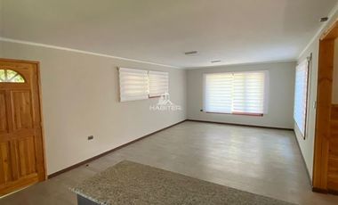 Casa en Venta en condominio Vista Quelhue