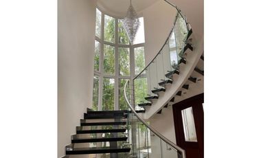 SE VENDE LUJOSA CASA EN COSTA DEL ESTE- $2,800,000