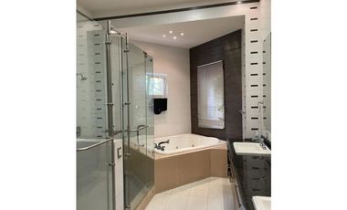 SE VENDE LUJOSA CASA EN COSTA DEL ESTE- $2,800,000