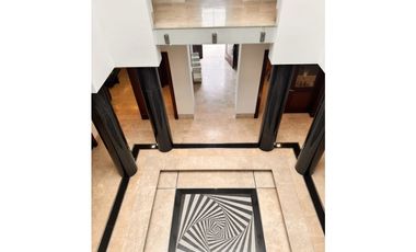 SE VENDE LUJOSA CASA EN COSTA DEL ESTE- $2,800,000