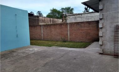 Casa de 4 ambientes sobre lindo lote de 10x30 ubicada en calle Córdoba 62, Otamendi.