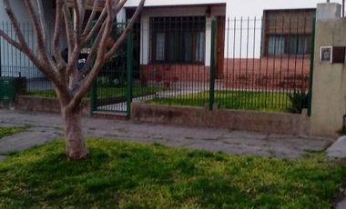 Casa en venta en Temperley Este