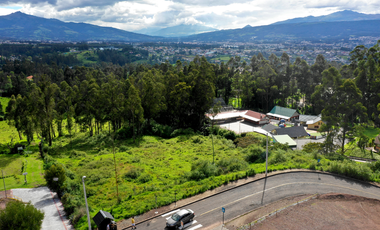 Vendo Terreno de 5700 m2 en el Valle de Los Chillos