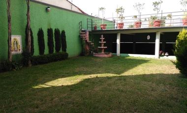 Increíble Casa con Gran Salón de Eventos Muy Amplios Espacios y Gran Iluminación