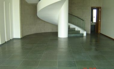 Casa en arriendo de 3 dorm. en Lo Barnechea