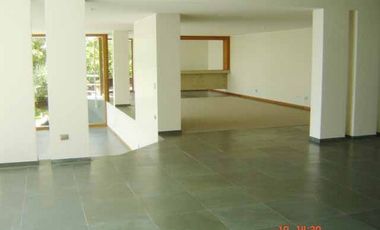 Casa en arriendo de 3 dorm. en Lo Barnechea