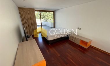 Casa en arriendo de 3 dorm. en Lo Barnechea