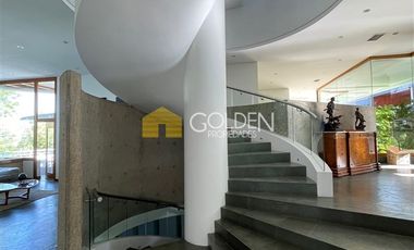 Casa en arriendo de 3 dorm. en Lo Barnechea