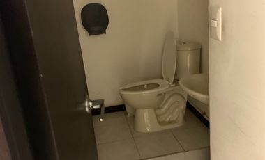 Oficina en Renta frente a la estación del metro Eloy Cavazos