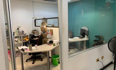 Oficina en Renta frente a la estación del metro Eloy Cavazos