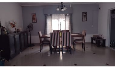 ESQUIRO 1652 entre Lavadero y Vogel