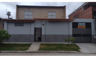 ESQUIRO 1652 entre Lavadero y Vogel