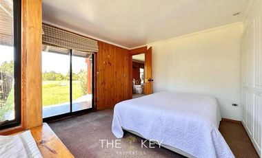 Casa en venta de 5 dorm. en Villarrica