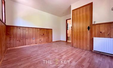 Casa en venta de 5 dorm. en Villarrica