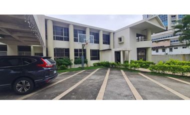 Se alquila casa comercial en San Francisco de 1000 mts $6500