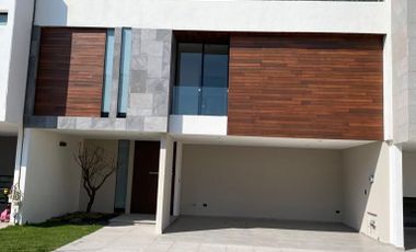 CASA EN VENTA PARQUE ZACATECAS, LOMAS DE ANGELOPOLIS